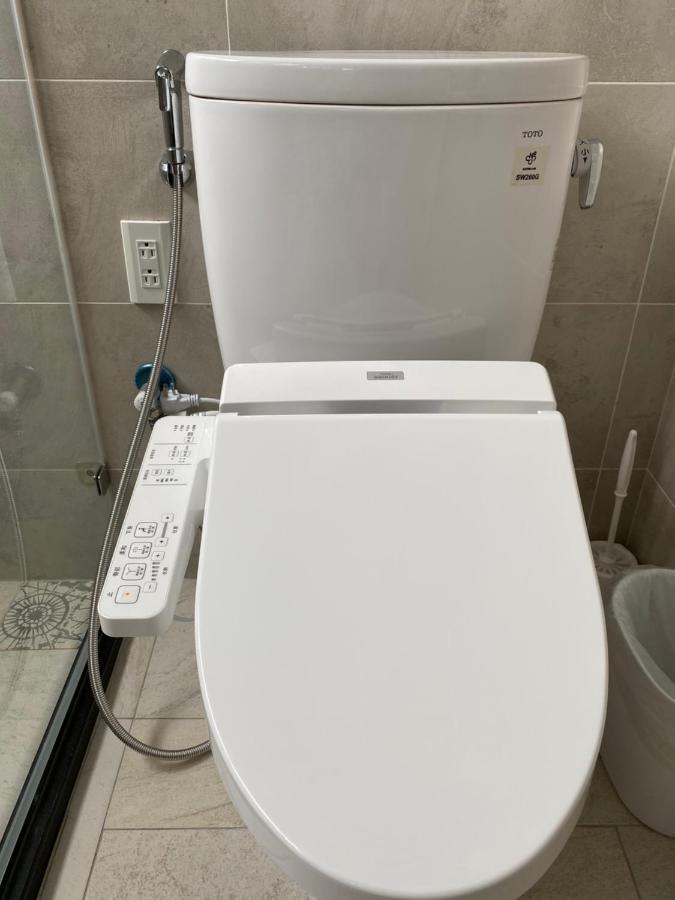 דירות הואליין סיטי Meet Gaudi מראה חיצוני תמונה